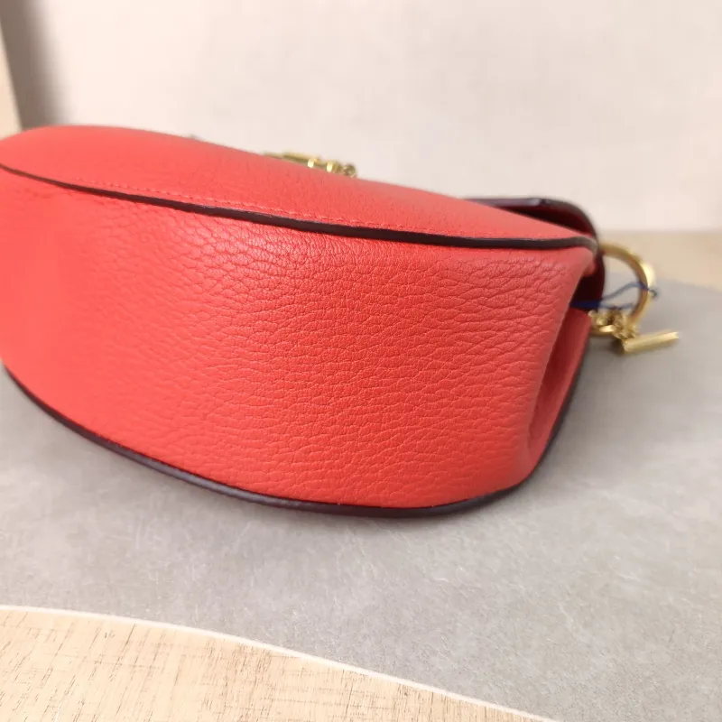 Chloé Crossbody Bag drew Red Calfskin 23 × 7.5 × 20 cm — detail view 4 of 11