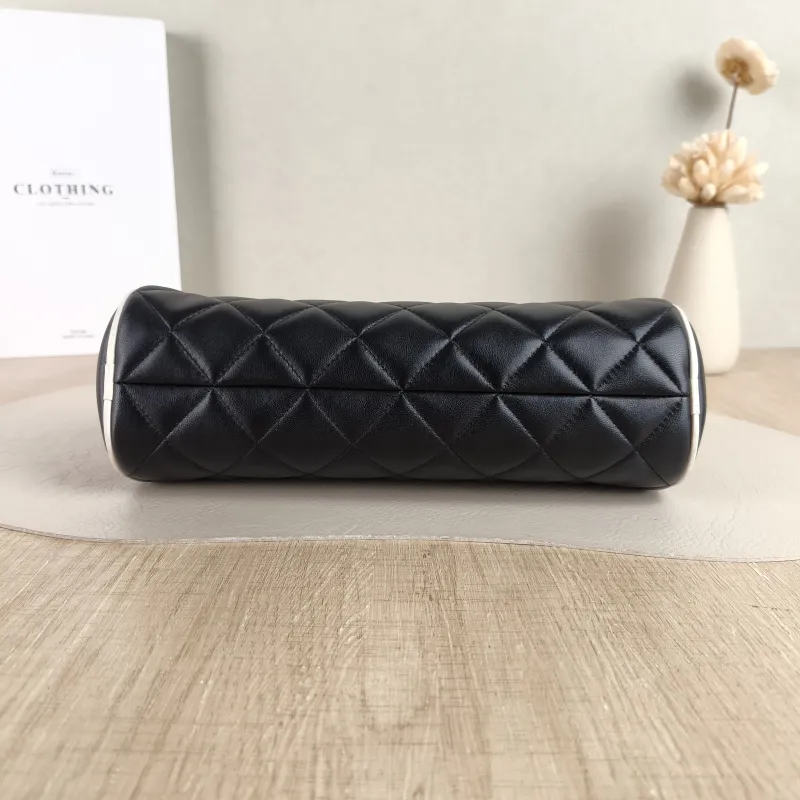 Chanel Crossbody Bag Bowling Bag Black Lambskin One Size 25 × 8 × 14 cm — cover view 5 of 6