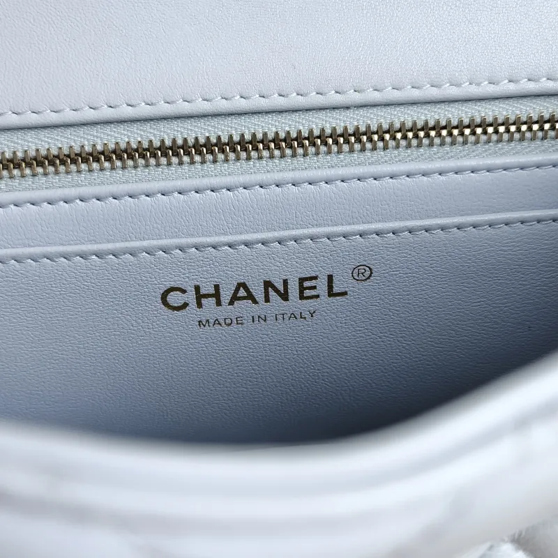 Chanel Crossbody Bag cf Blue Lambskin 20 × 6.5 × 12 cm Microchip Edition — detail view 7 of 12