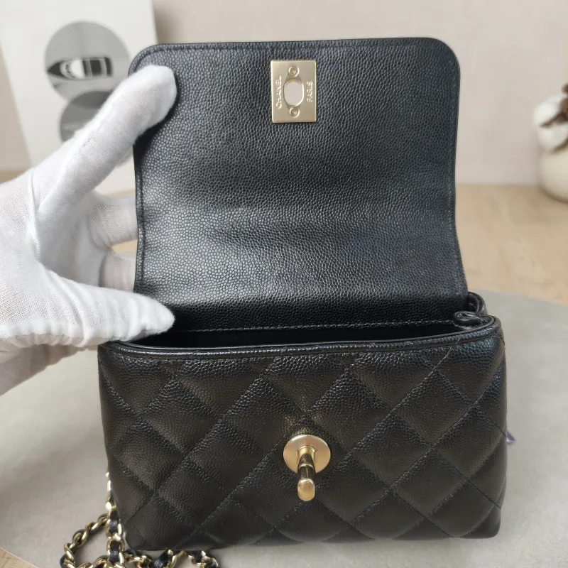 Chanel Top Handle Bag Coco Handle​Black Grained Calfskin Mini14.5 × 5.5 × 11.5 cm — detail view 13 of 22