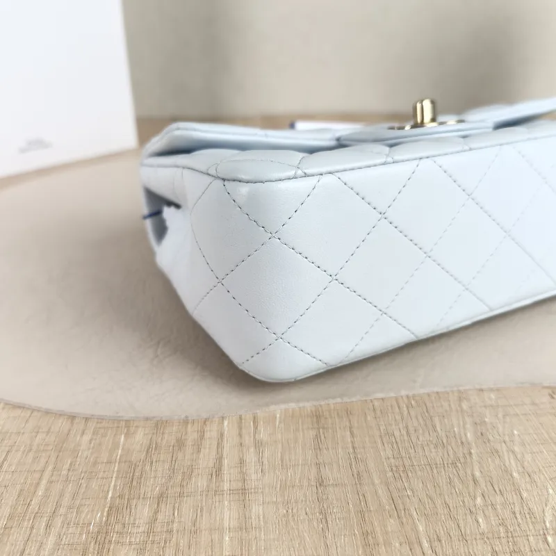 Chanel Crossbody Bag Classic Flap Large Mini CF Mini Blue Lambskin mini 20 × 6 × 12 cm — detail view 8 of 13
