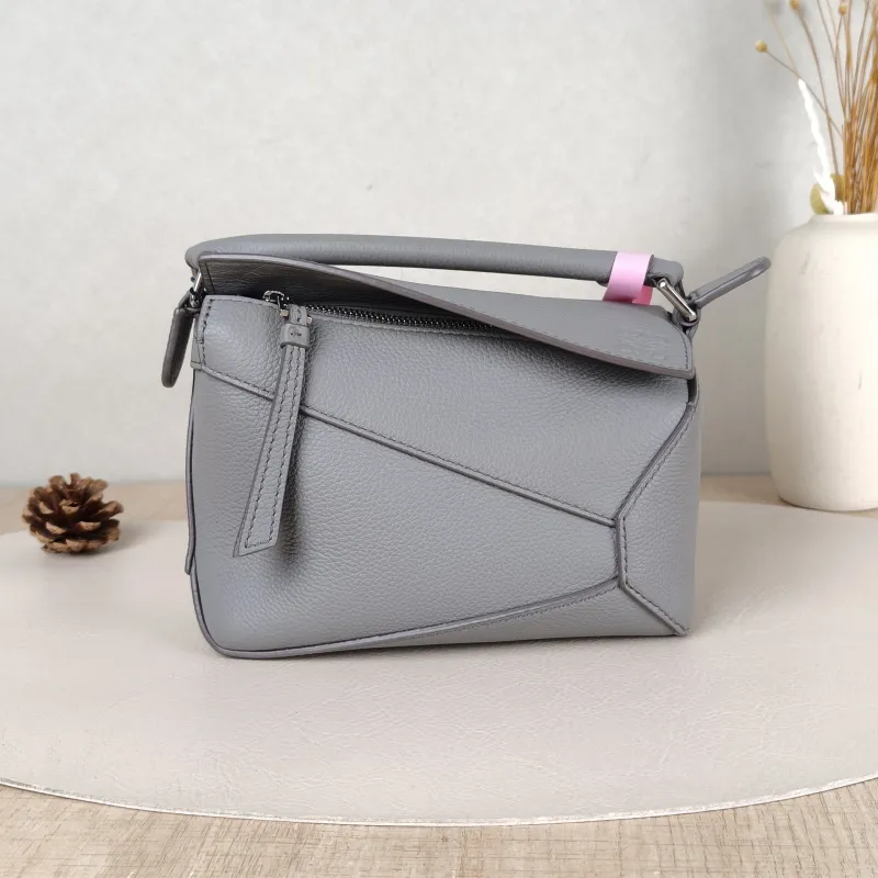 LOEWE Crossbody Bag Puzzle Grey Calfskinmini18 × 8 × 12.5 cm