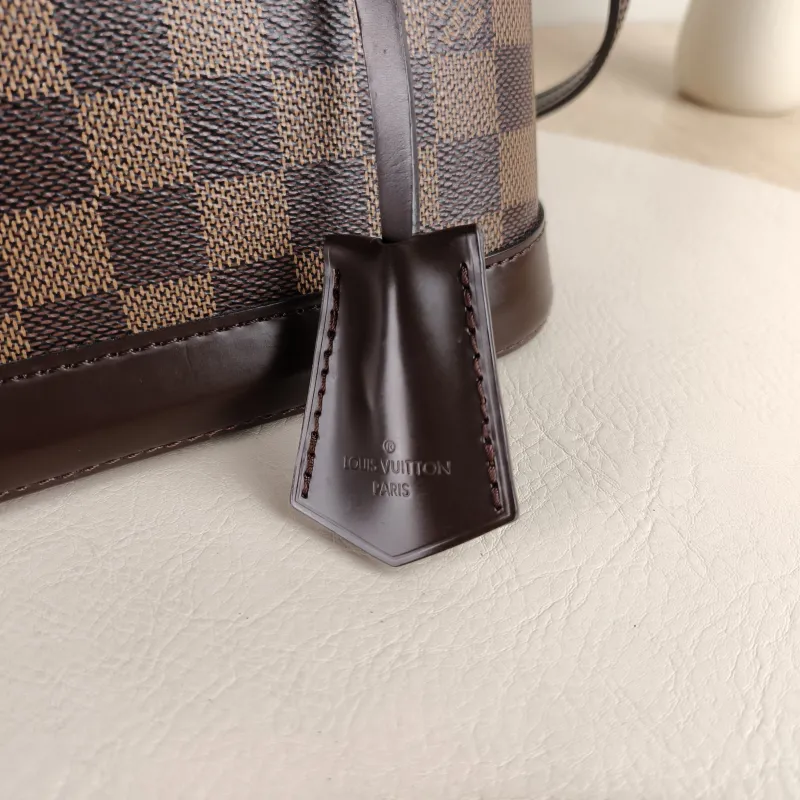 Louis Vuitton Crossbody Bag Alma BB Brown PVC BB 23.5 × 11.5 × 17.5 cm — detail view 2 of 10