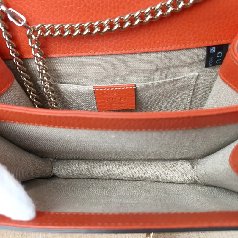 GUCCI Crossbody Bag Interlocking GG Calfskin Small 20 × 5 × 15 cm — detail view 12 of 15