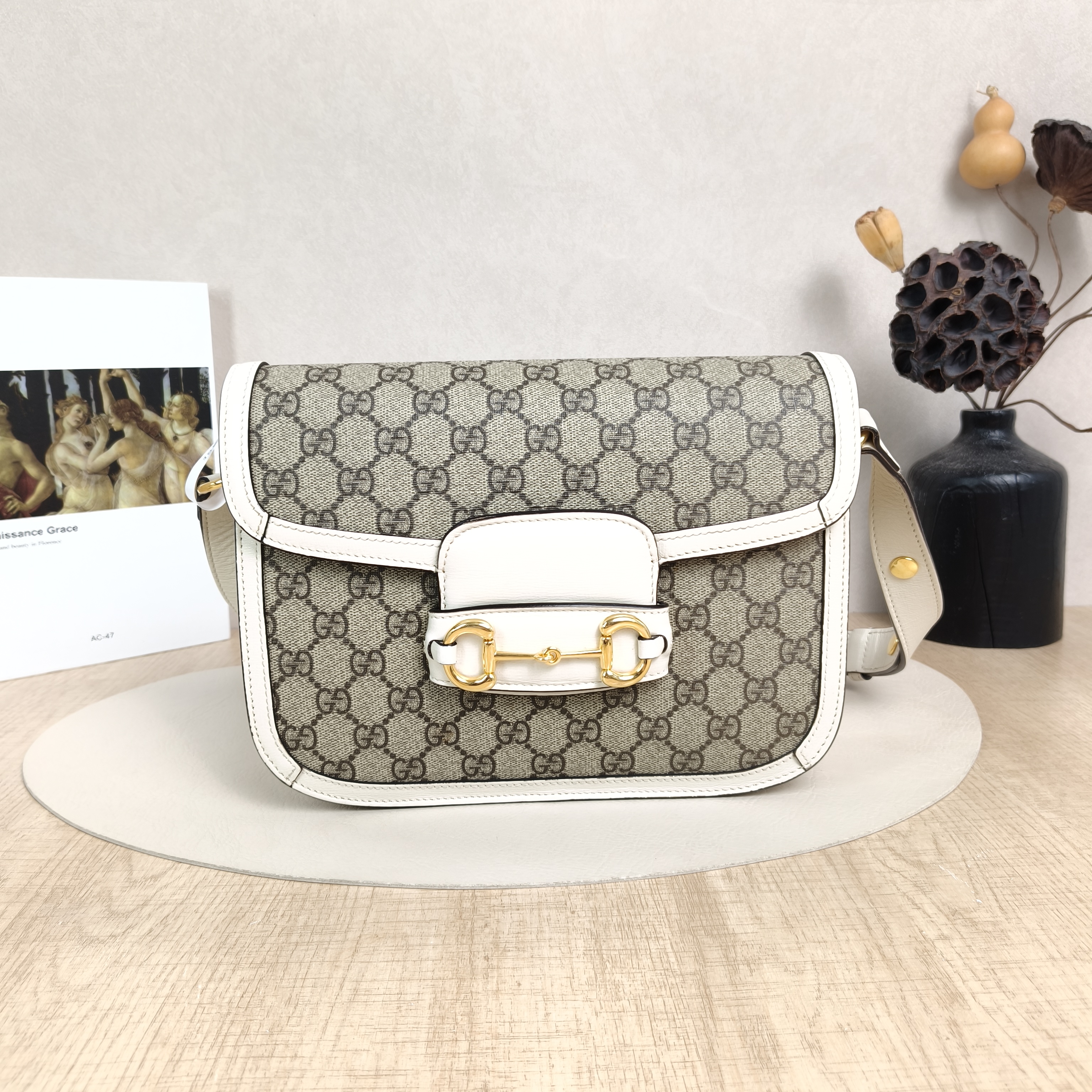GUCCI Crossbody Bag Horsebit 1955 Horsebit Medium White Monogram PVC Medium25 × 8 × 18 cm