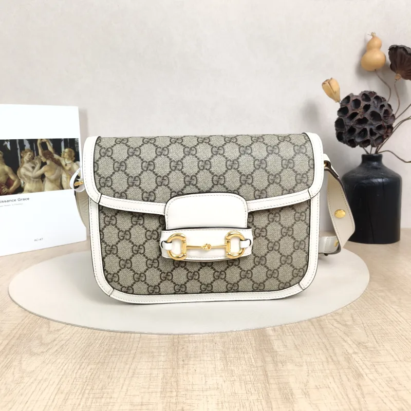 GUCCI Crossbody Bag Horsebit 1955 Horsebit Medium White Monogram PVC Medium25 × 8 × 18 cm
