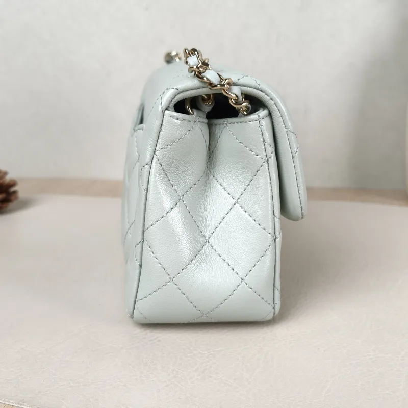 Chanel Crossbody Bag Classic Flap Large Mini CF Mini Green Lambskin C mini 20 × 6 × 12 cm — detail view 3 of 15