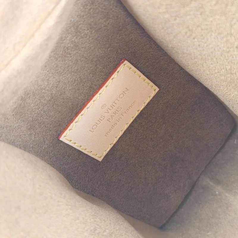 Louis Vuitton Crossbody Bag Side Trunk Box Edition Brown PVC Medium 23.5 × 8.5 × 16 cm — detail view 5 of 11
