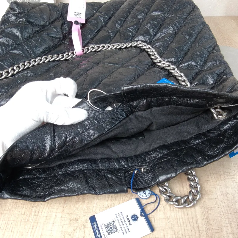 BALENCIAGA Crossbody Bag Crush Black Waxed Leather Large35 × 14 × 37 cm — detail view 11 of 13