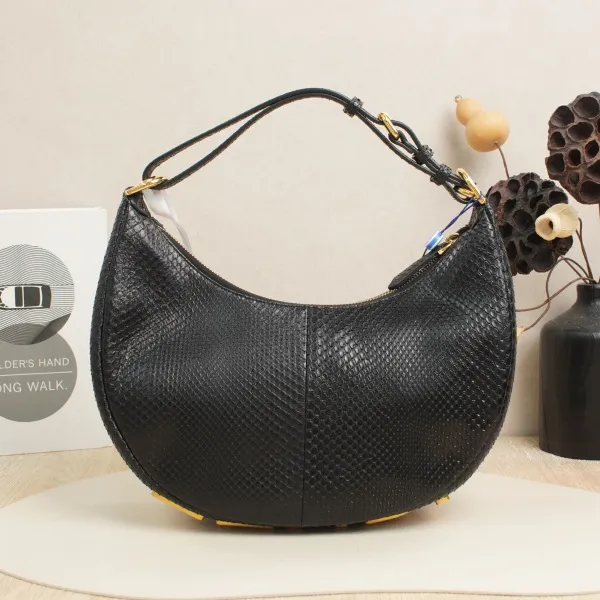FENDI Bag Black One Size