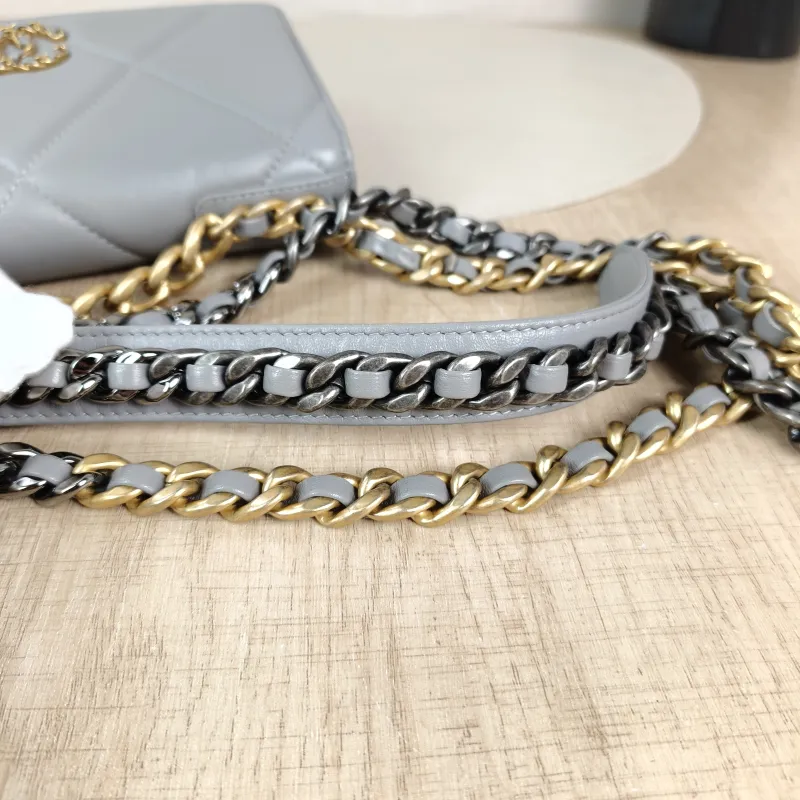 Chanel Crossbody Bag 19Bag WOC Grey SL ambskin Mini 19.2 × 3.5 × 12.3 cm — detail view 7 of 12