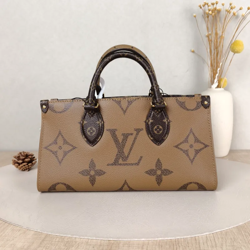 Louis Vuitton Crossbody Bag Onthego East West Monogram PVC Small 25 × 10 × 13 cm — cover view 4 of 5