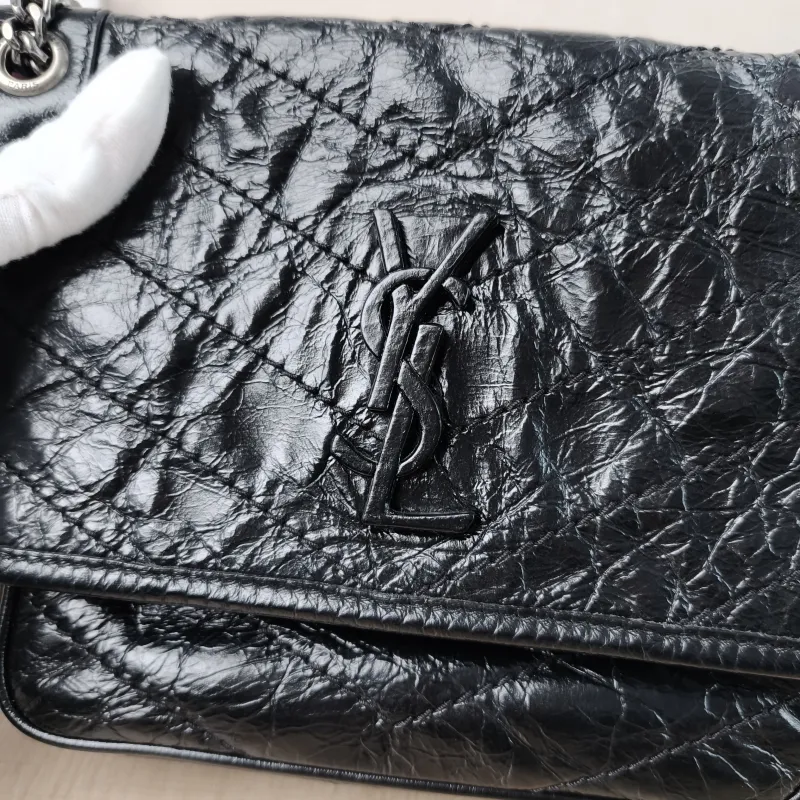 SAINT LAURENT Crossbody Bag Niki D Waxed Leather Calfskin Small21 × 7.5 × 16 cm — detail view 9 of 12