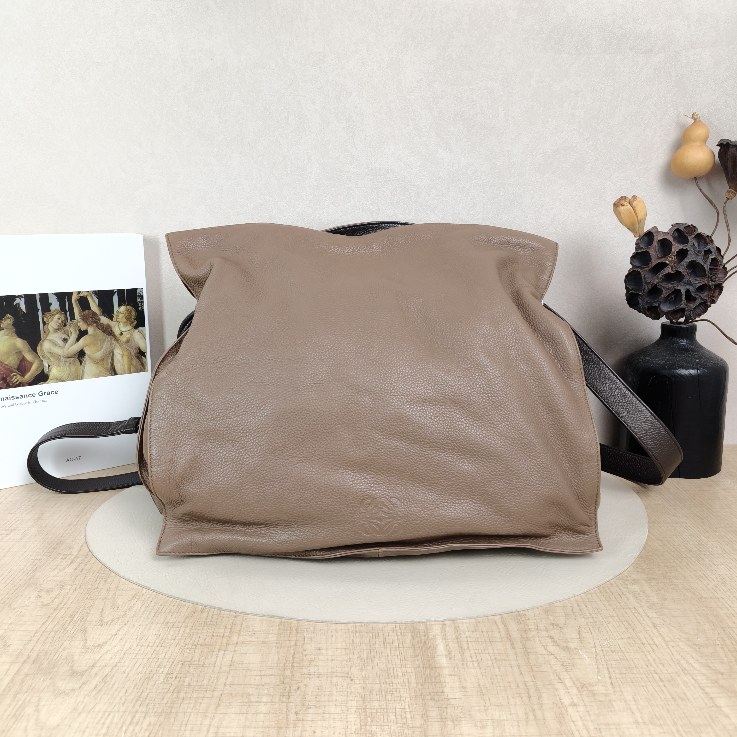 LOEWE Shoulder Bag Shoulder Bag Brown Calfskin One Size34 × 12 × 33 cm