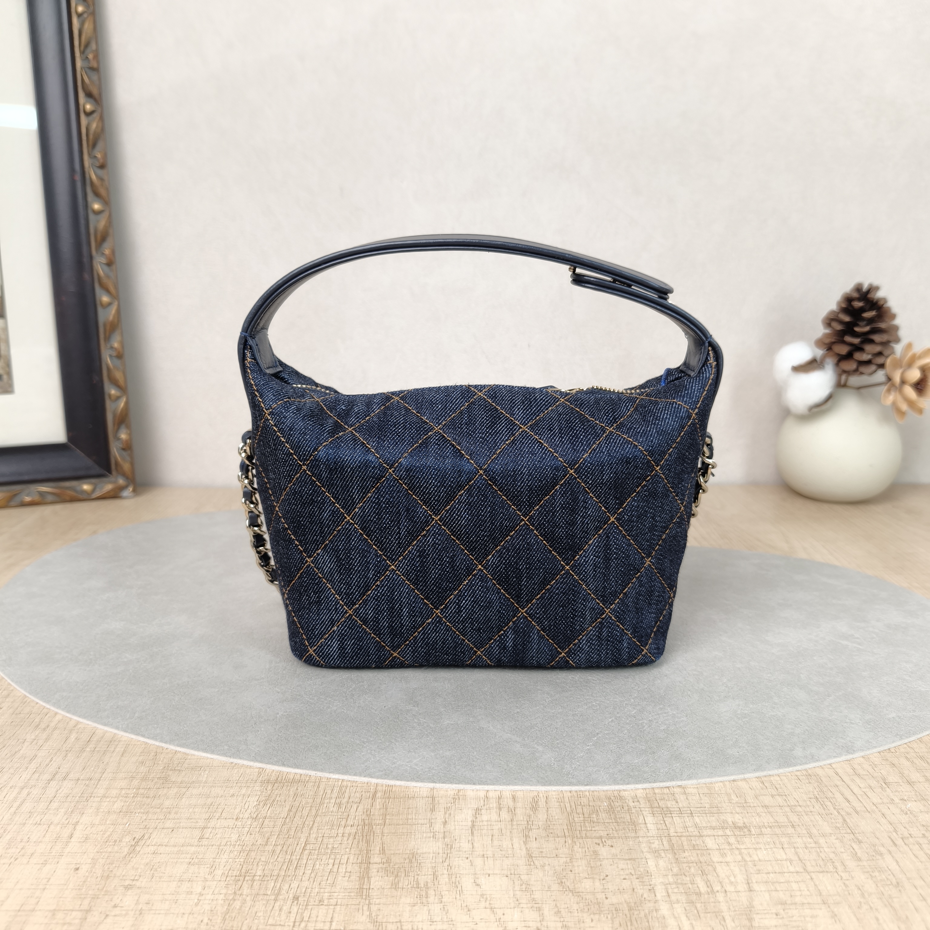 Chanel Crossbody Bag26p Navy One Size21.5 × 7.5 × 19 cm — cover view 5 of 6