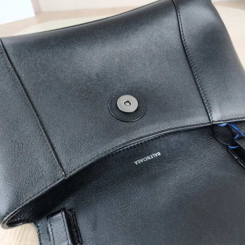 BALENCIAGA Shoulder Bag DOWNTOWN Black Calfskin Small 30 × 10 × 17.5 cm — detail view 8 of 13