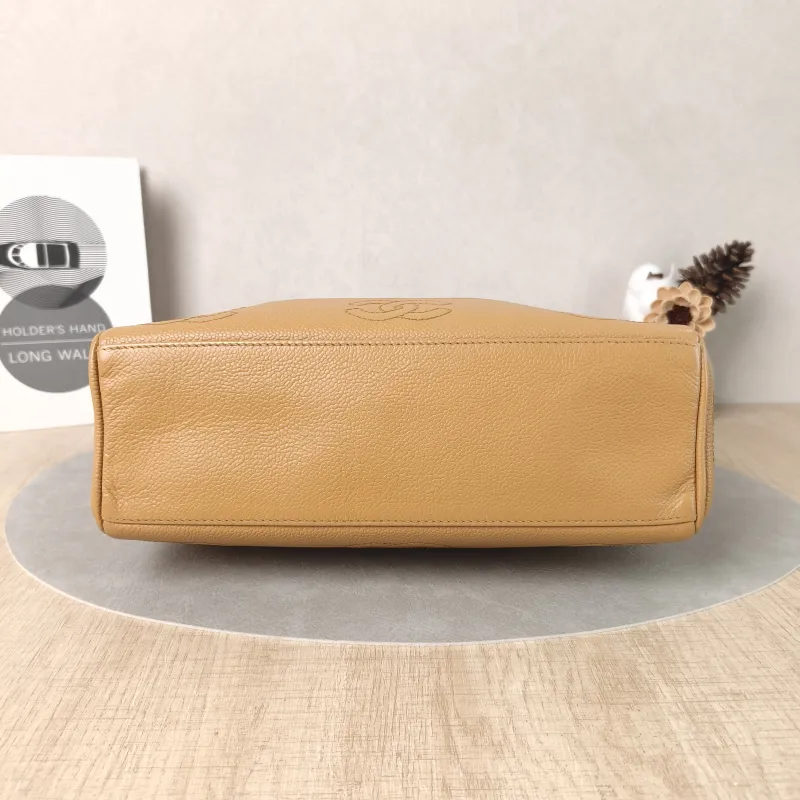 Chanel Shoulder Bag tote Brown Calfskin One Size27 × 8 × 26 cm — cover view 5 of 5