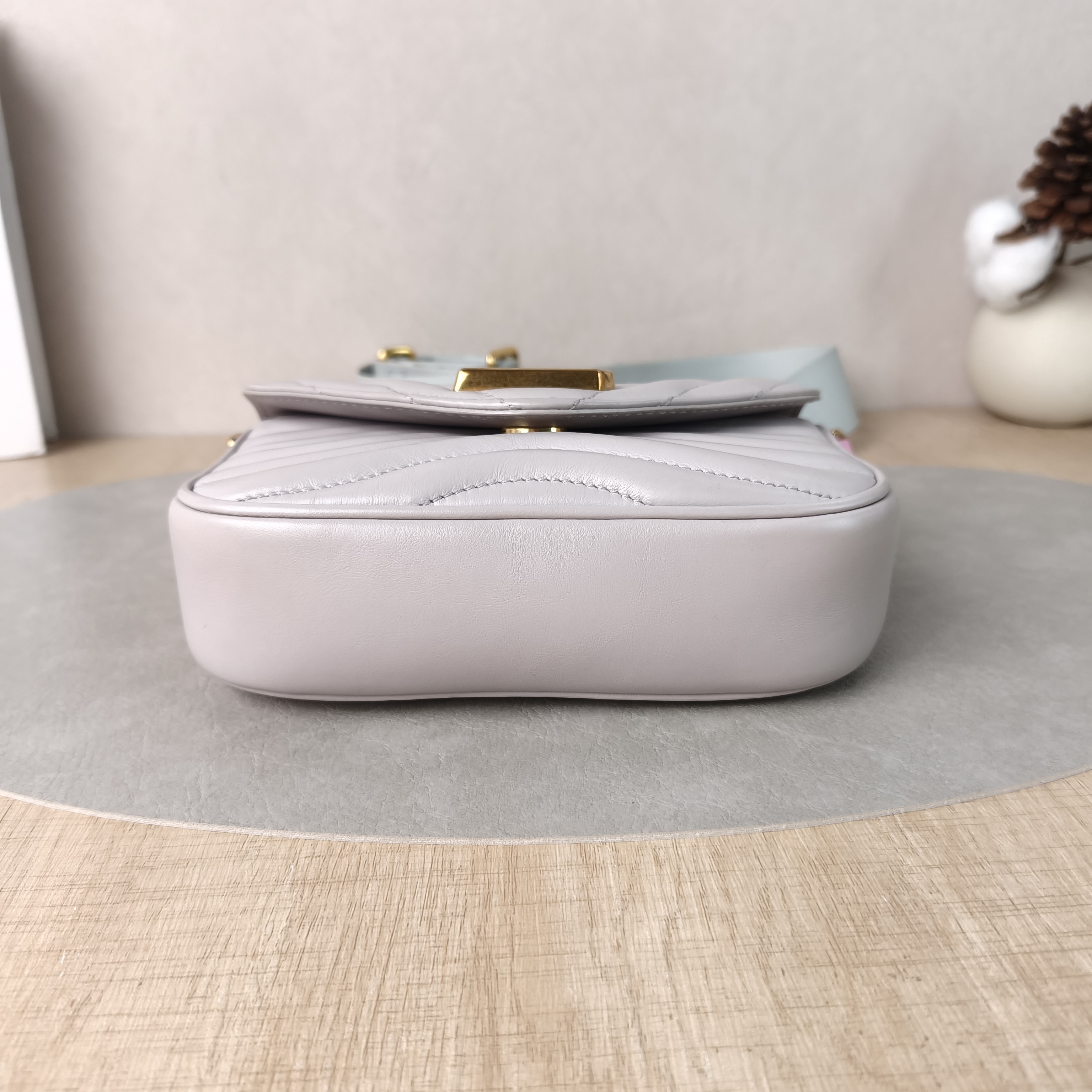 Louis Vuitton Crossbody Bag New Wave Multi Pochette Grey Calfskinmini19 × 5 × 14 cm — cover view 5 of 6