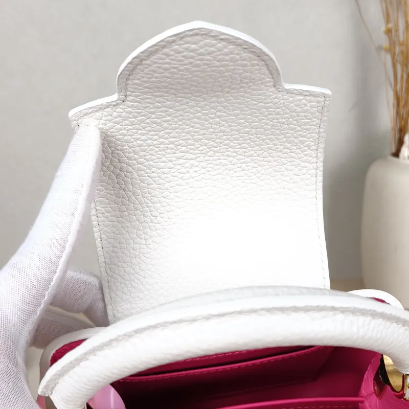 Louis Vuitton Crossbody Bag Capucines White Calfskin Mini 22 × 7.5 × 14 cm — detail view 13 of 13