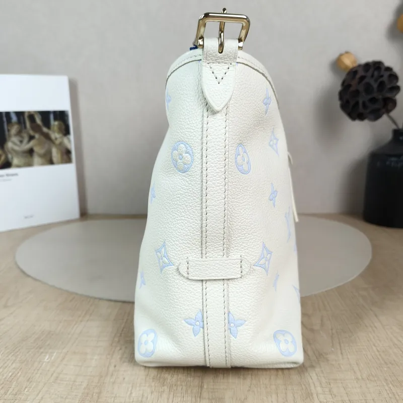 Louis Vuitton Crossbody Bag Carryall White · Blue Calfskin Small 29.5 × 12 × 24 cm — detail view 5 of 13
