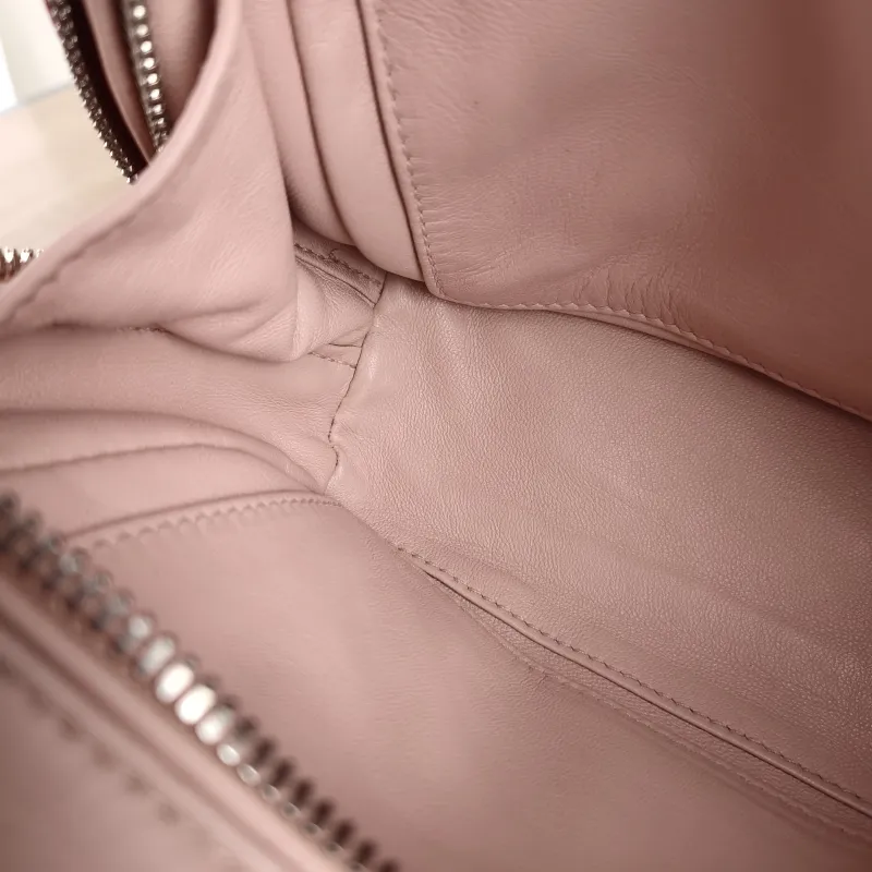 PRADA Crossbody Bag Crossbody Bag Pink Calfskin One Size 22 × 13 × 16 cm — detail view 12 of 12