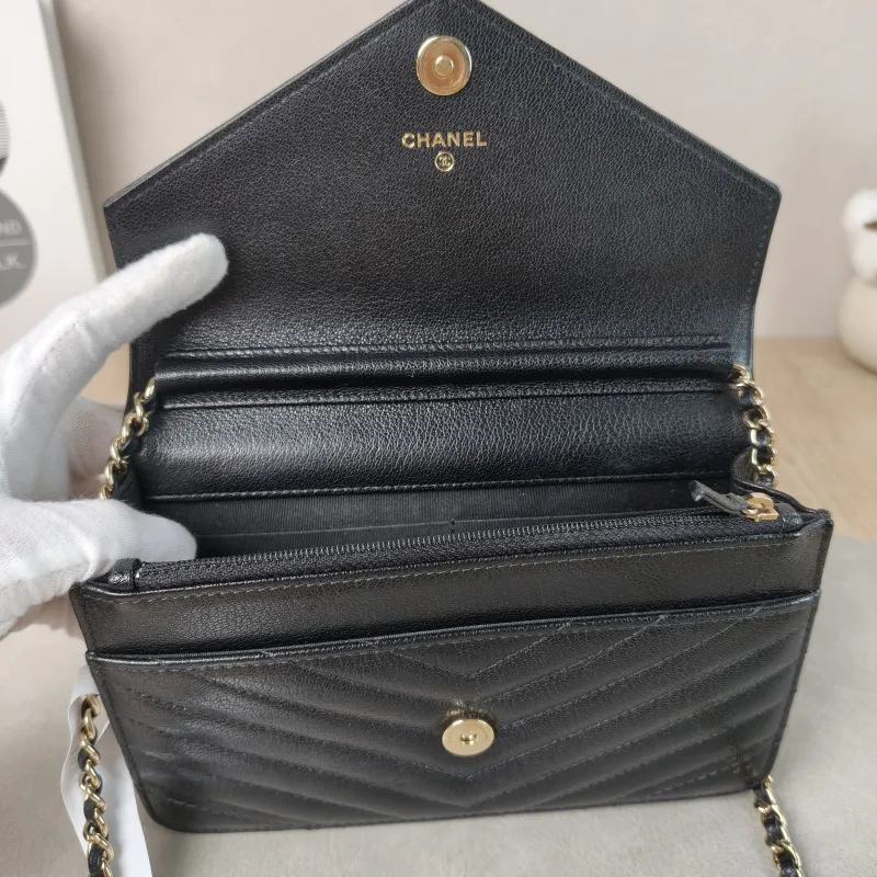 Chanel Crossbody Bag Classic Flap WOC CF WOCWOC Bag Black Calfskinmini19.2 × 3.5 × 12.3 cm — detail view 12 of 12