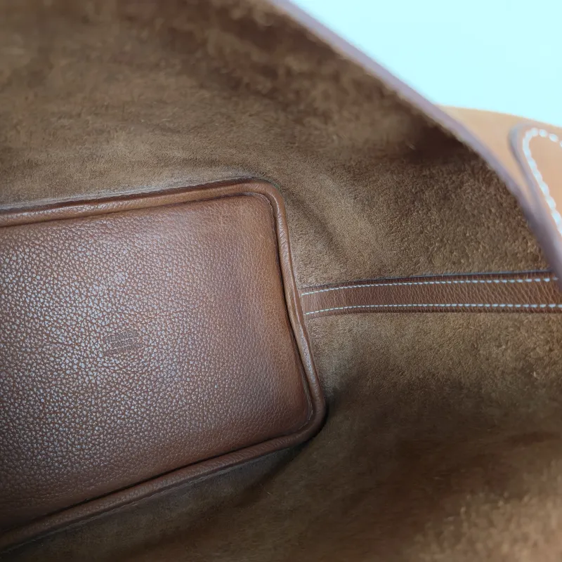 Hermès Top Handle Bag Picotin Lock 18 1834 Saddle Leather Small18 × 13 × 18 cm — detail view 9 of 12