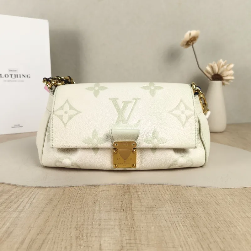 Louis Vuitton Crossbody Bag Favorite White · Green Empreinte Embossed Calfskin Medium24 × 9 × 14 cm