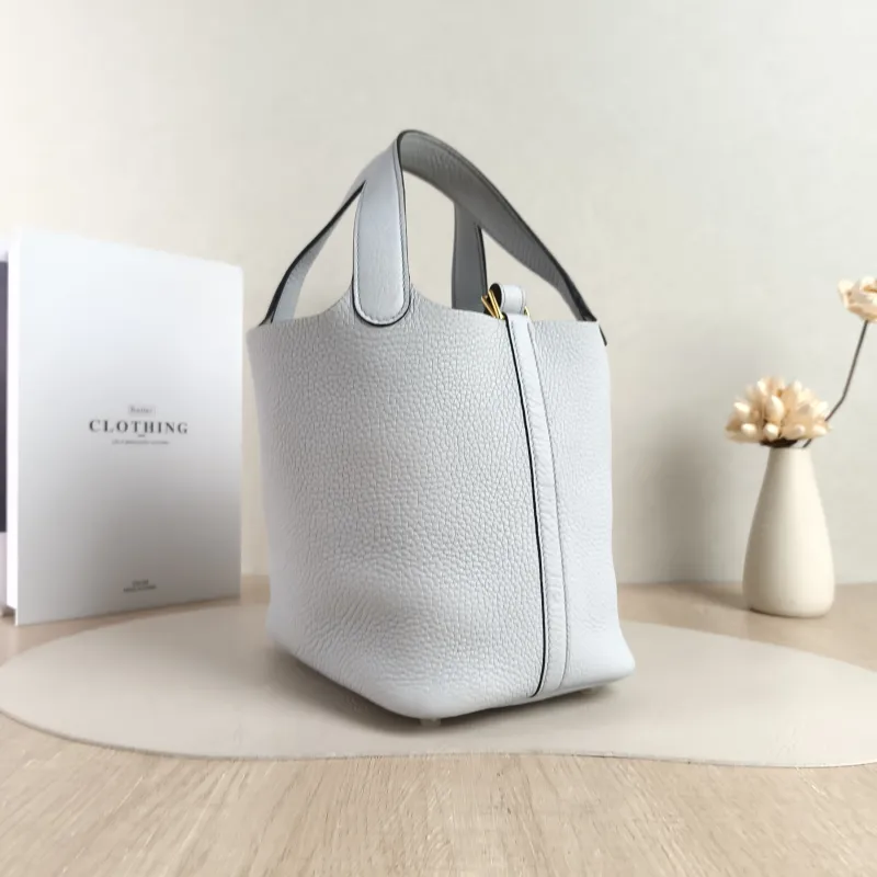 Hermès Top Handle Bag Picotin Lock 18 1808 Taurillon Clemence TC Calfskin Small18 × 13 × 18 cm — cover view 4 of 5