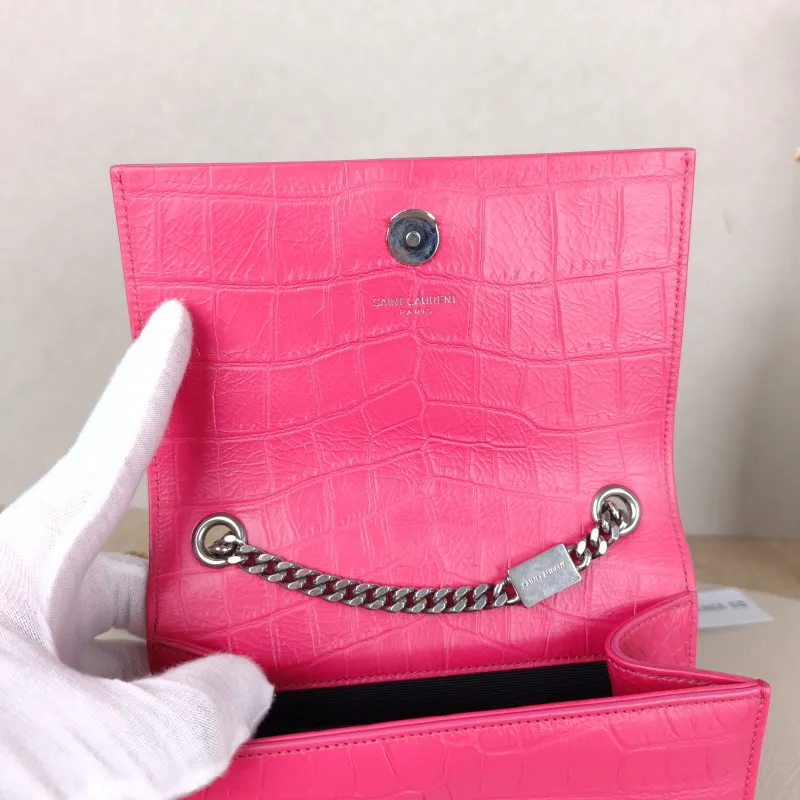 SAINT LAURENT Crossbody Bag KATE Red Calfskin Mini17 × 5 × 11.5 cm — detail view 4 of 12