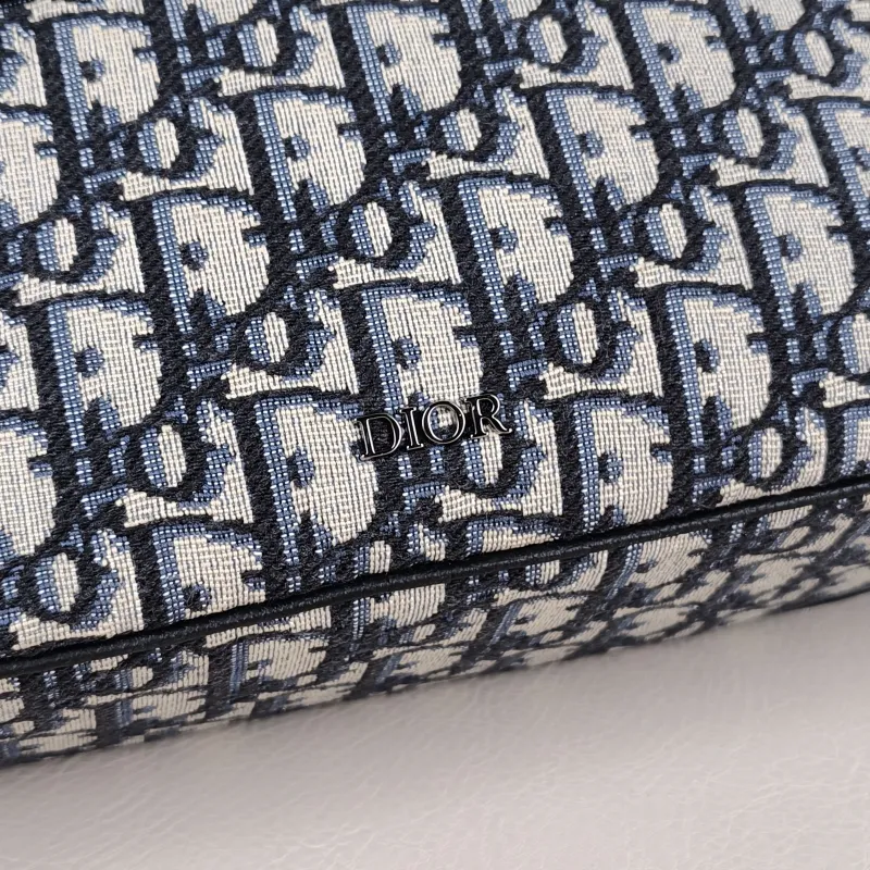 DIOR Crossbody Bag Safari Messenger Bag Beige · Black Large 26.5 × 7.5 × 17.5 cm — detail view 6 of 14