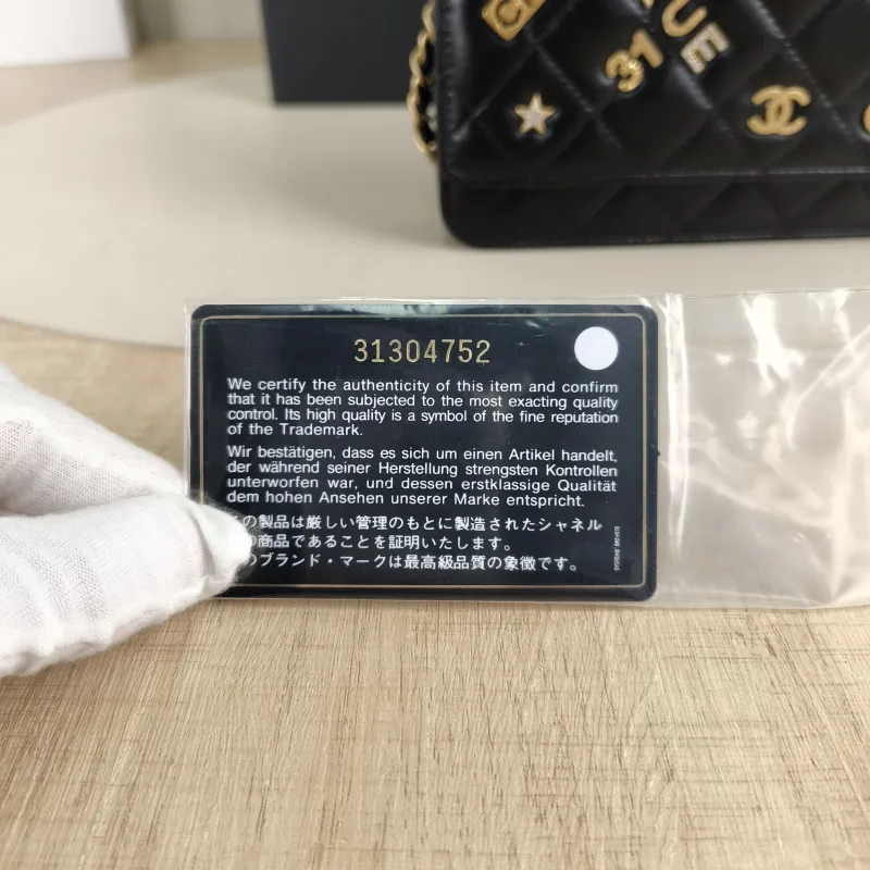 Chanel Crossbody Bag Classic Flap WOC CF WOCWOC Bag Edition Black Lambskinmini19.2 × 3.5 × 12.3 cm — detail view 4 of 17
