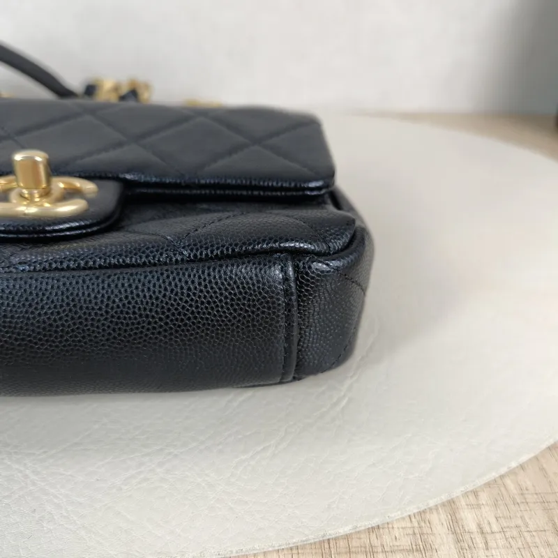 Chanel Crossbody Bag Black Calfskinmini17 × 4 × 12 cm — detail view 8 of 12