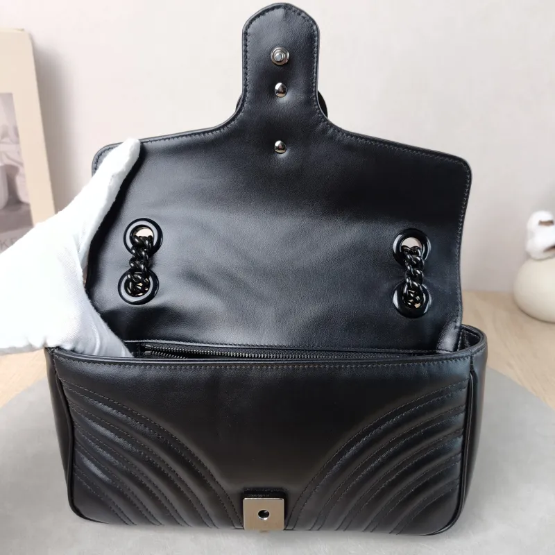 GUCCI Crossbody Bag GG Marmont Medium Marmont 26 So black Black Calfskin Medium 26 × 7 × 15 cm — detail view 8 of 14