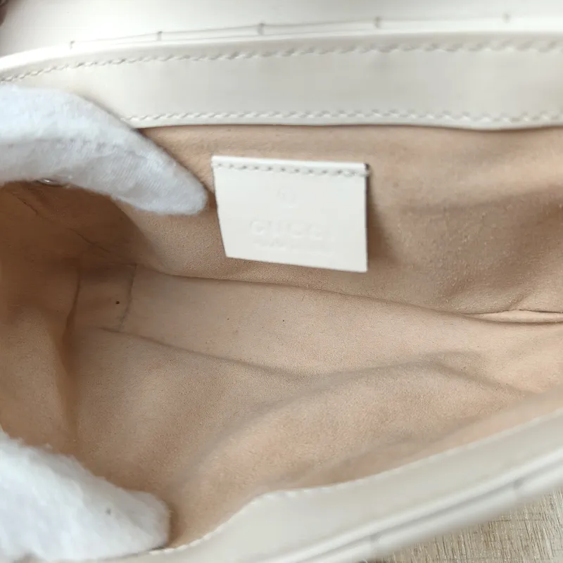 GUCCI Crossbody Bag GG Marmont Mini Marmont Mini White Calfskin Mini 16.5 × 4.5 × 9.5 cm — detail view 4 of 12