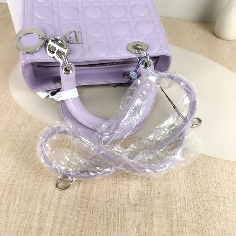 DIOR Top Handle Bag Lady Lady Dior Bag Calfskin Medium 24 × 12 × 21 cm — detail view 3 of 11