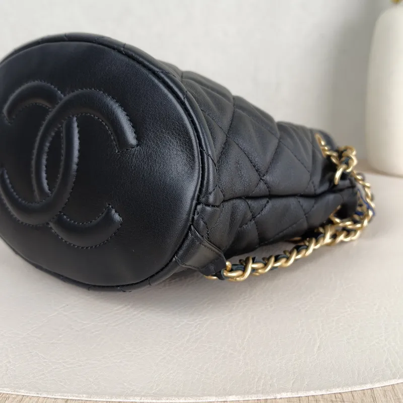 Chanel Backpack Backpack Black Lambskin One Size17 × 12 × 16 cm — detail view 5 of 13