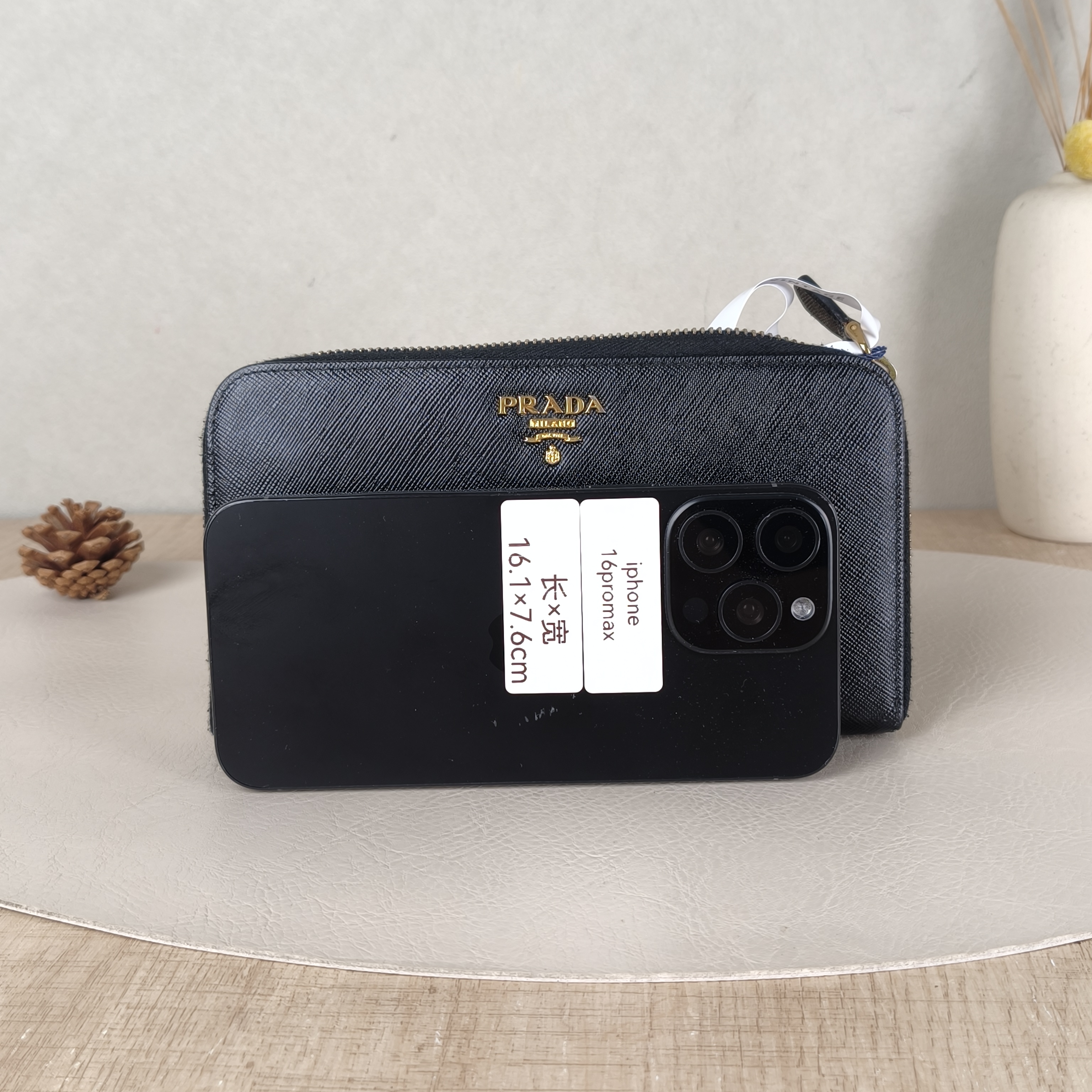 PRADA Wallet Wallet Black Calfskin One Size19 × 2 × 10.5 cm — cover view 2 of 5