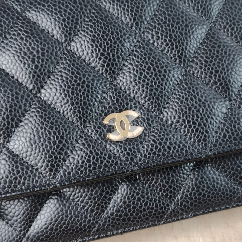Chanel Crossbody Bag Classic Flap WOC CF WOCWOC Bag Black Grained Calfskin Mini 19.2 × 3.5 × 12.3 cm — detail view 3 of 11