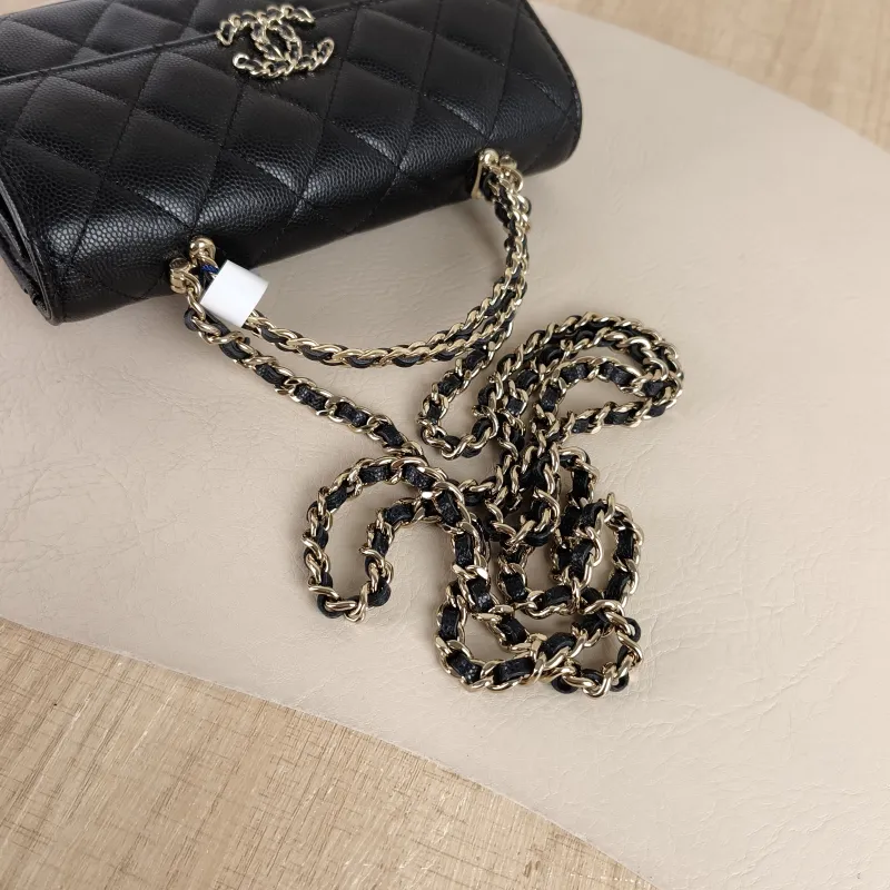 Chanel Crossbody Bag kelly Black Grained Calfskin One Size 18 × 4.5 × 10 cm — detail view 4 of 12