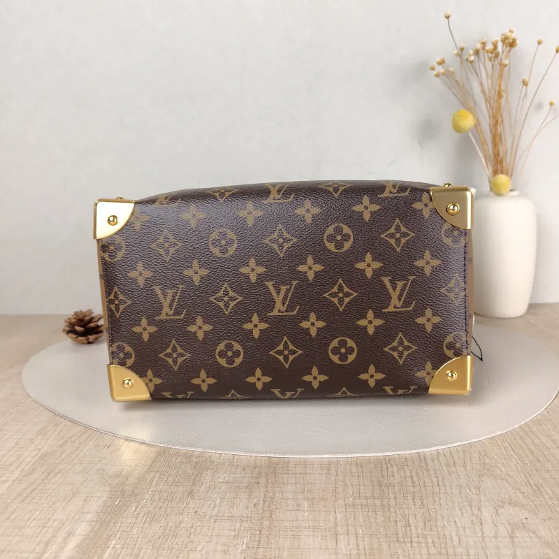 Louis Vuitton Shoulder Bag Speedy Trunk Monogram PVC One Size 27 × 15 × 20 cm — cover view 2 of 5