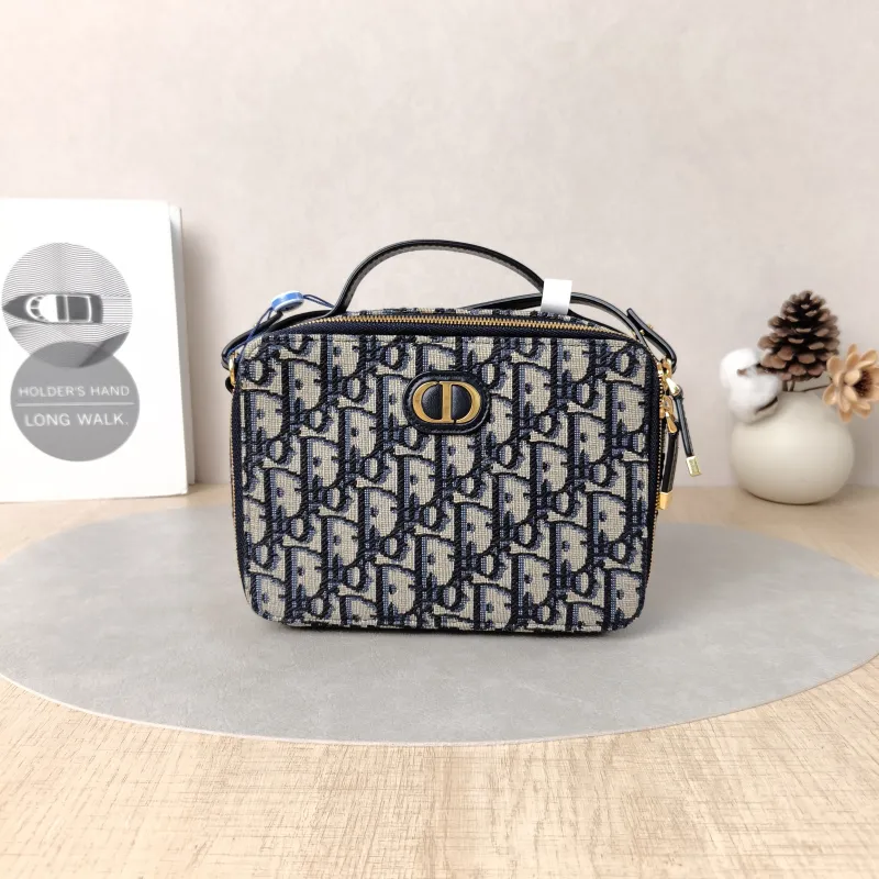 DIOR Shoulder Bag30 Montaigne Box Shoulder Bag Blue Canvas One Size19.5 × 6 × 15 cm