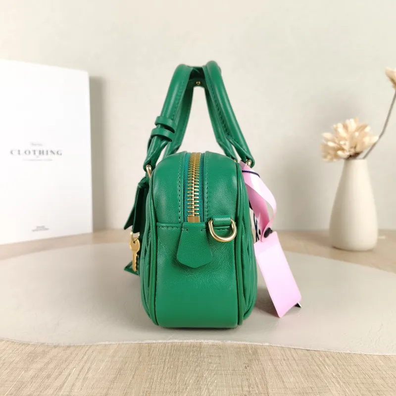 Miumiu Top Handle Bag Arcadie MatelasséCollection Edition Green Lambskin Small 19 × 6 × 13 cm — detail view 11 of 11