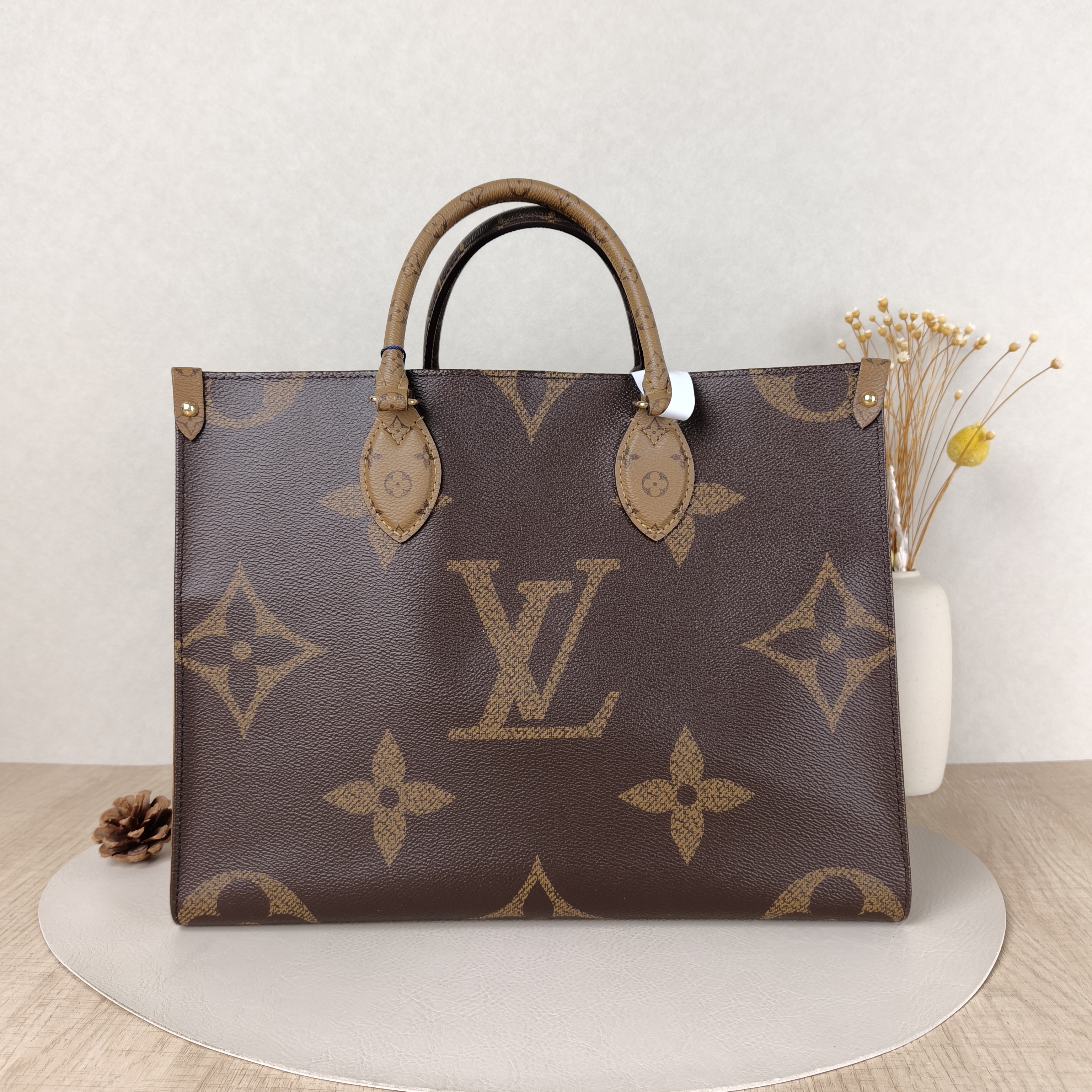 Louis Vuitton Shoulder Bag Onthego Medium Monogram PVC Medium35 × 14 × 27 cm