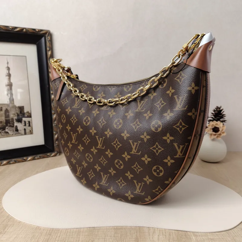 Louis Vuitton Crossbody Bag Loop Hobo Monogram PVC One Size38 × 10 × 26 cm — cover view 8 of 9