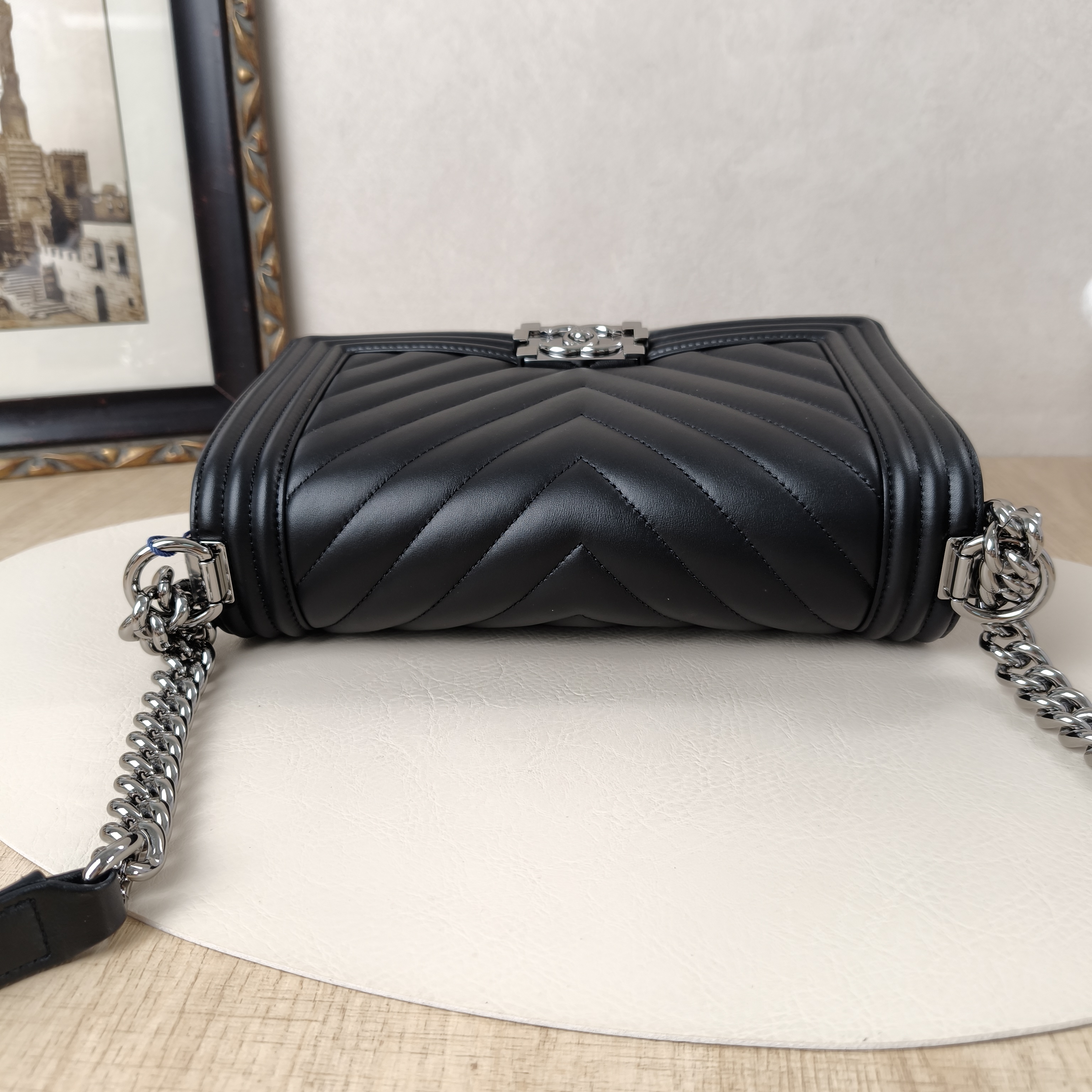 Chanel Crossbody Bagv leboy Black Grained Calfskin Medium25 × 9 × 15 cm — cover view 11 of 11