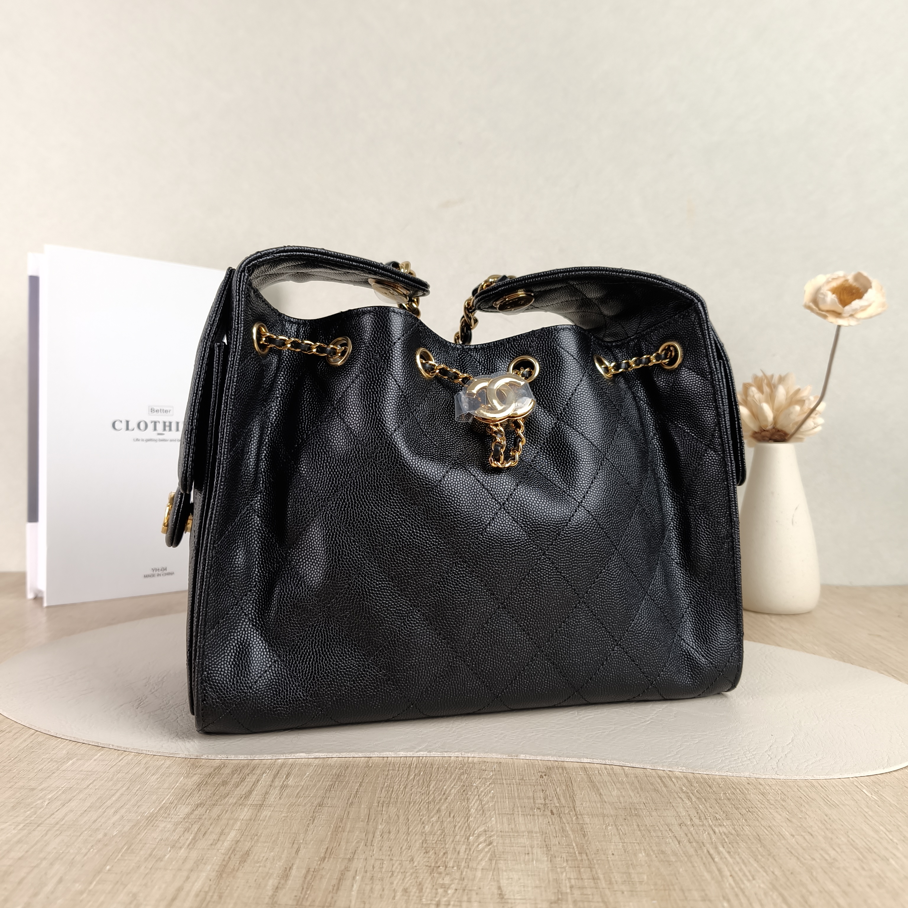Chanel Shoulder Bag25Bag Black Grained Calfskin Small26 × 14 × 30 cm — cover view 4 of 6