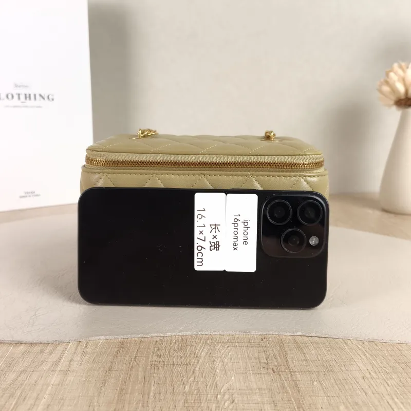 Chanel Crossbody Bag Edition Lambskin One Size 16 × 8 × 9.5 cm — cover view 5 of 5