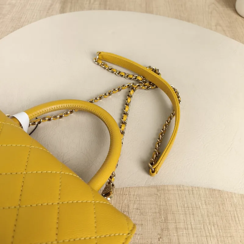 Chanel Crossbody Bag Coco Handle​ Yellow Calfskin Small24 × 10 × 14 cm — detail view 8 of 15