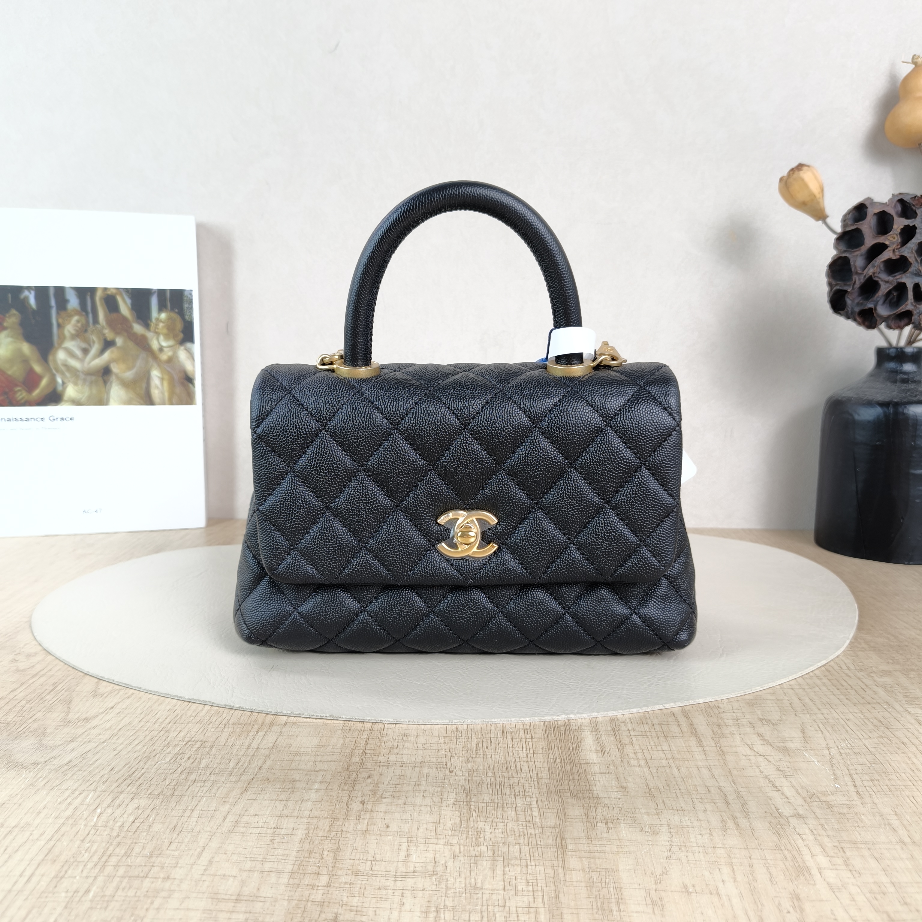 Chanel Top Handle Bag Coco Handle​Black Grained Calfskin Small24 × 10 × 14 cm